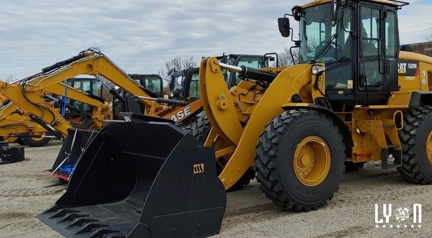 Cleaning checklist for heavy equipment