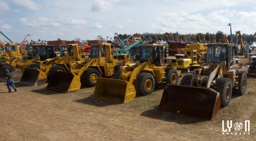 Selling your fleet: evaluating the value of used equipment in the summer market